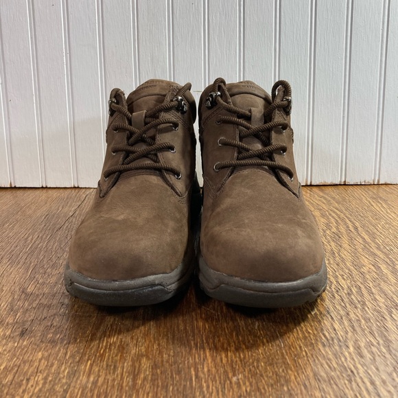 Dunham Shoes Dunham Waterproof Brown Suede Boot Womens Size 6b